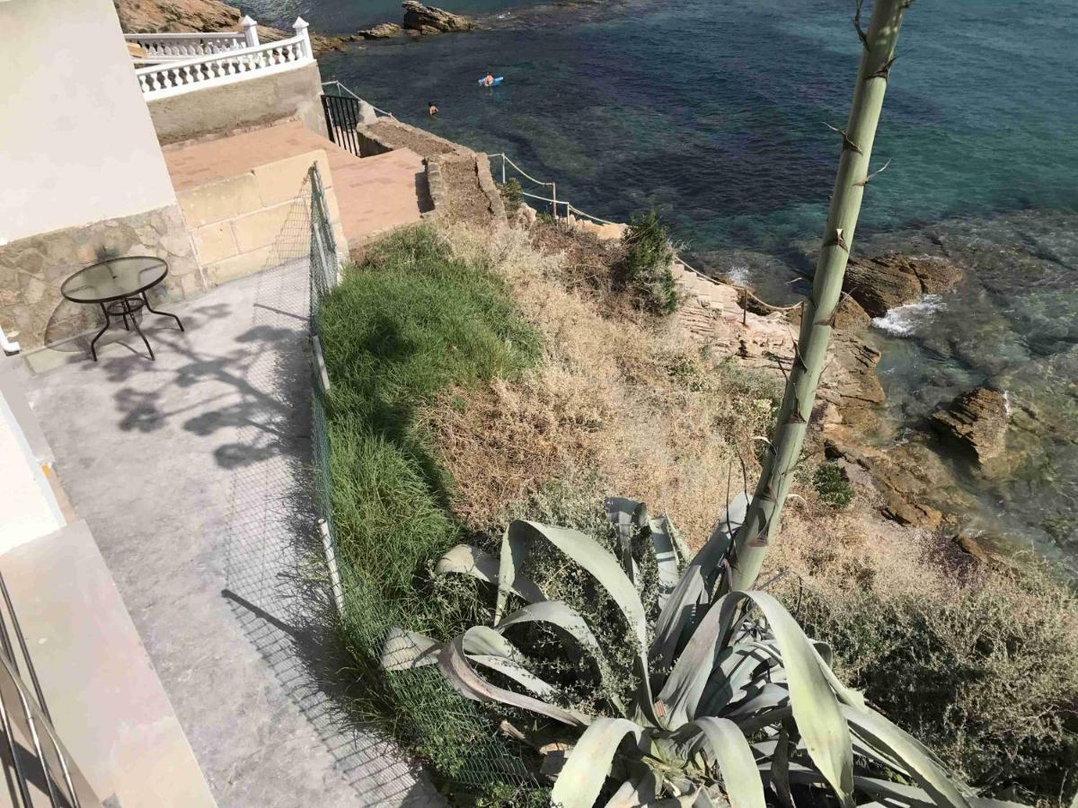 Hebergement Front De Mer Apartment Sant Elm Exterior photo