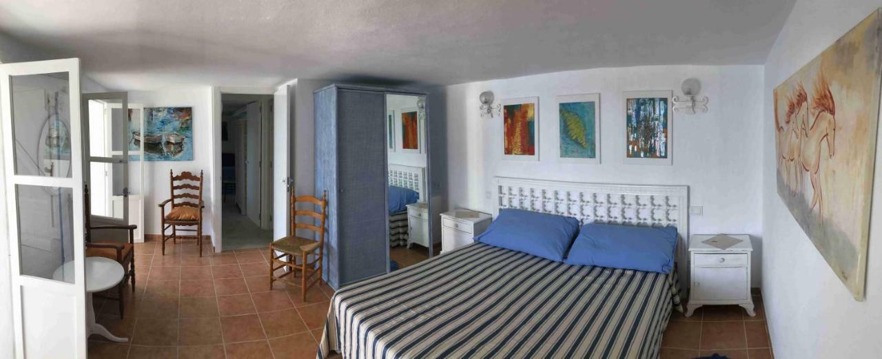 Hebergement Front De Mer Apartment Sant Elm Exterior photo